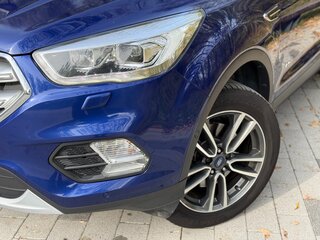 2017 Ford Kuga II Рестайлинг, синий, 1760000 рублей, вид 2