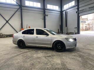 2010 Skoda Octavia II (A5) Рестайлинг, серый, 650000 рублей, вид 2