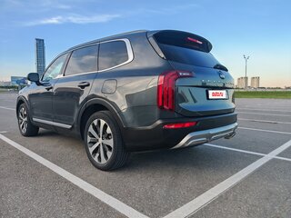 2020 Kia Telluride I, серый, 3490000 рублей, вид 3