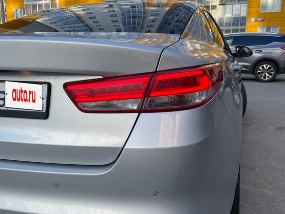2017 Kia Optima IV, серебристый - вид 20