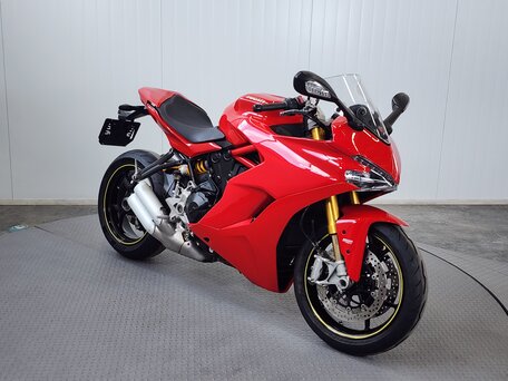 2020 Ducati Supersport, красный, 749000 рублей, вид 2