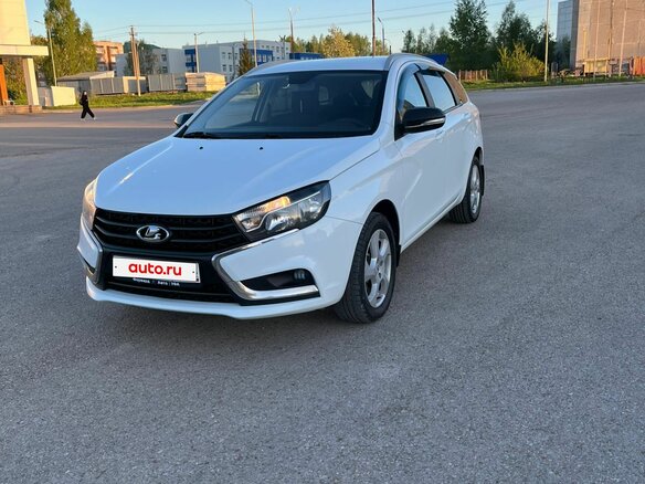 2017 Lada (ВАЗ) Vesta SW I, белый, 800000 рублей - вид 2