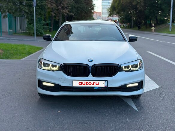 2020 BMW 5 серии 520d xDrive VII (G30/G31/G38), белый, 3590000 рублей - вид 2