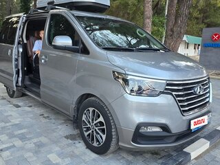 2019 Hyundai Grand Starex I Рестайлинг 2, серебристый, 4500000 рублей, вид 2