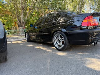 2002 BMW 3 серии 330i IV (E46) Рестайлинг, чёрный, 990000 рублей, вид 5
