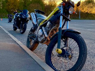Yamaha XG250 Tricker