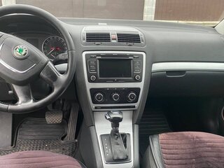 2011 Skoda Octavia DSG7 II (A5) Рестайлинг, чёрный, 1250000 рублей, вид 5