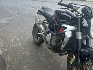 MV Agusta Brutale 910