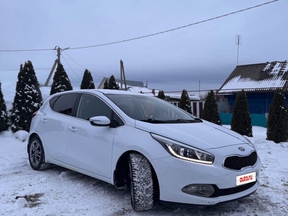 2013 Kia Ceed II, белый, 1500000 рублей