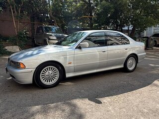 2001 BMW 5 серии 525i IV (E39) Рестайлинг, серый, 1500000 рублей, вид 5