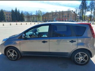 2013 Nissan Note I Рестайлинг, серый, 620000 рублей, вид 3