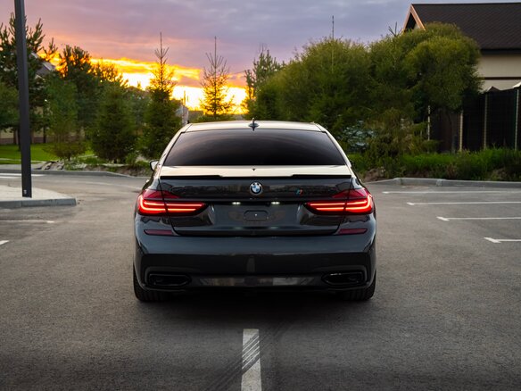 2016 BMW 7 серии 740d xDrive VI (G11/G12), серый, 4500000 рублей - вид 19