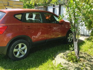 2008 Nissan Qashqai I, красный, 1300000 рублей, вид 2