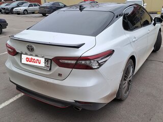 2021 Toyota Camry VIII (XV70) Рестайлинг, белый, 3200000 рублей, вид 5