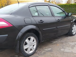 2008 Renault Megane II Рестайлинг, чёрный, 280000 рублей, вид 3