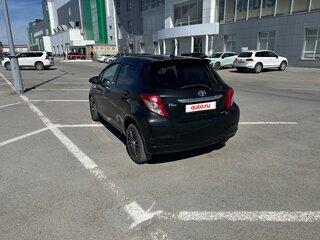 2011 Toyota Vitz III (XP130), чёрный, 739999 рублей, вид 5