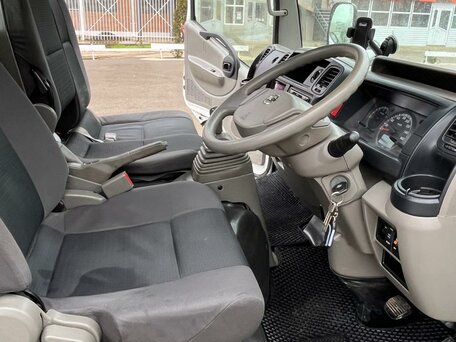 2014 Nissan Atlas, белый, 2950000 рублей, вид 3