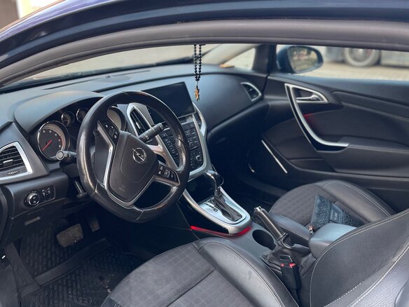 2013 Opel Astra GTC J Рестайлинг, синий, 780000 рублей - вид 6