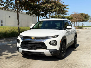 2023 Chevrolet TrailBlazer III, белый, 1890000 рублей, вид 3