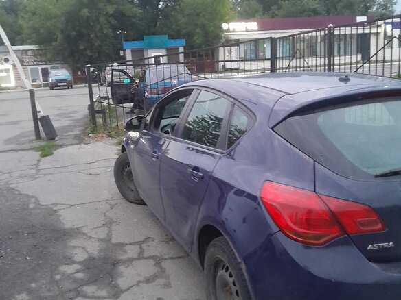 2011 Opel Astra J, синий, 500000 рублей - вид 3