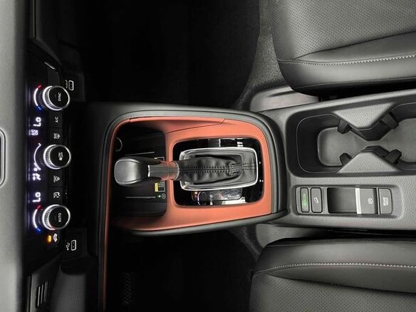 2022 Honda Vezel II, зелёный, 2090000 рублей - вид 17