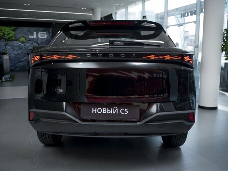2026 Omoda C5 II, чёрный, 2347998 рублей, вид 3
