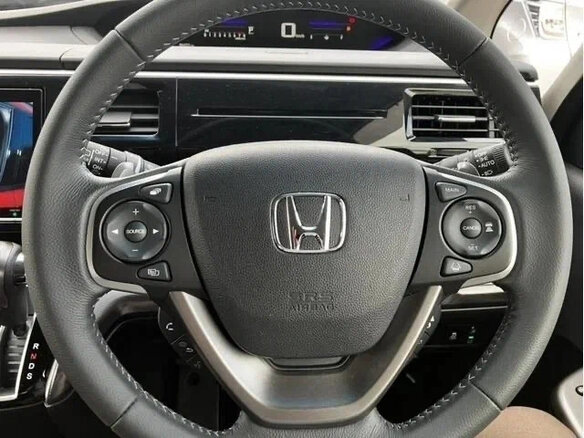 2021 Honda Stepwgn Spada V Рестайлинг, белый, 1498008 рублей - вид 10