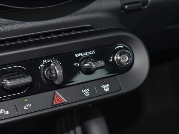 2025 Mini Hatch E IV (F65/F66/J01), зелёный, 2890002 рублей - вид 20