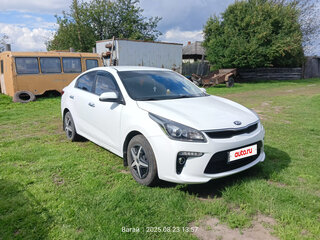 2019 Kia Rio IV, белый, 1650000 рублей, вид 4