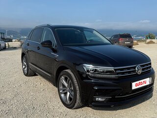 2019 Volkswagen Tiguan II, чёрный, 3100000 рублей, вид 3
