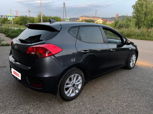 2017 Kia Ceed II Рестайлинг, серый, 1490000 рублей - вид 3