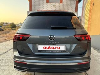 2021 Volkswagen Tiguan II Рестайлинг, серый, 3000000 рублей, вид 3