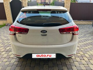 2016 Kia Rio III Рестайлинг, белый, 1350000 рублей, вид 5