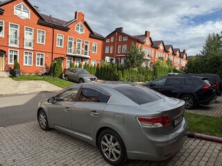 2010 Toyota Avensis III, серый, 1250000 рублей, вид 3