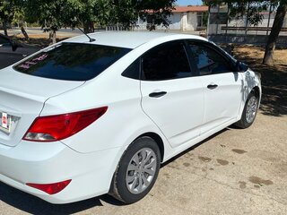 2015 Hyundai Solaris I Рестайлинг, белый, 580000 рублей, вид 5