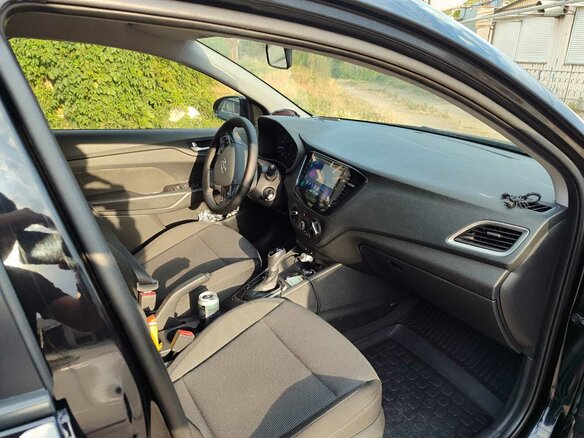 2018 Hyundai Solaris II, чёрный, 1500000 рублей - вид 20