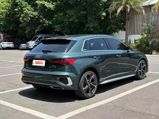 2023 Audi A3 Sportback 35 TFSI IV (8Y), зелёный, 1990000 рублей, вид 4