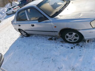 2004 Hyundai Accent ТагАЗ II, серебристый, 165000 рублей, вид 2