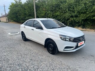 2018 Lada (ВАЗ) Vesta I, белый, 600000 рублей, вид 2