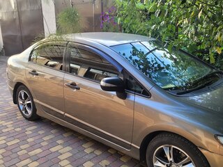 2007 Honda Civic VIII, серый, 520000 рублей, вид 3