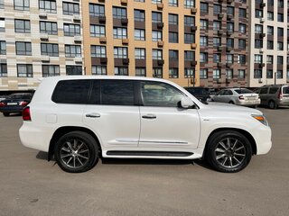 2009 Lexus LX 570 III, белый, 3880000 рублей, вид 3