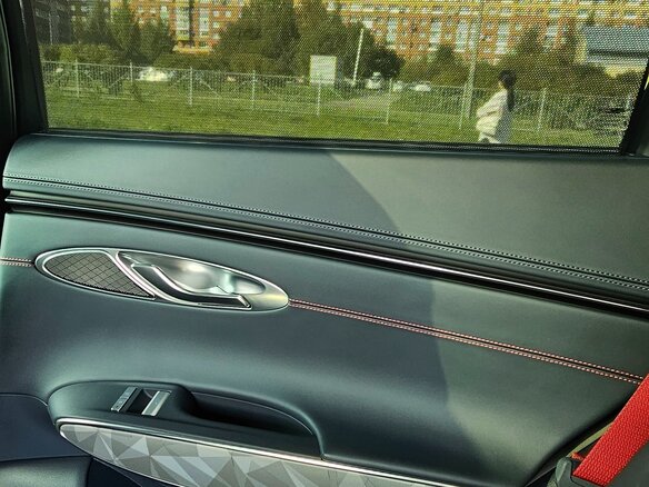 2023 Genesis GV70 I, белый, 8500000 рублей - вид 11