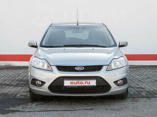2010 Ford Focus II Рестайлинг, серебристый, 799999 рублей, вид 1