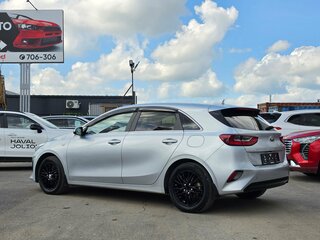 2018 Kia Ceed III, серебристый, 1200000 рублей, вид 3