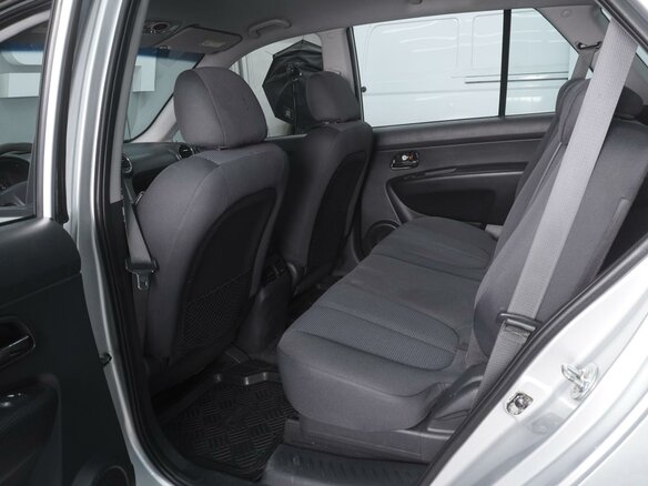2011 Kia Carens II (UN), серебристый, 850000 рублей - вид 10