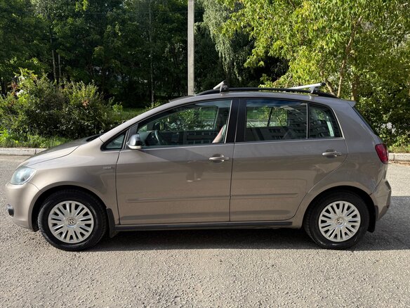 2012 Volkswagen Golf Plus II, коричневый - вид 5