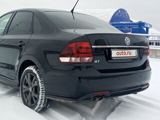 2016 Volkswagen Polo V Рестайлинг, чёрный, 1900000 рублей, вид 4