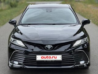 2020 Toyota Camry VIII (XV70) Рестайлинг, чёрный, 2950000 рублей, вид 2