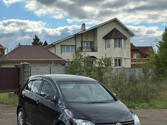 2011 Volkswagen Golf Plus II, чёрный, 520000 рублей - вид 2