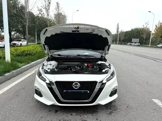 2023 Nissan Sylphy IV (B18) Рестайлинг, белый, 1540000 рублей, вид 2